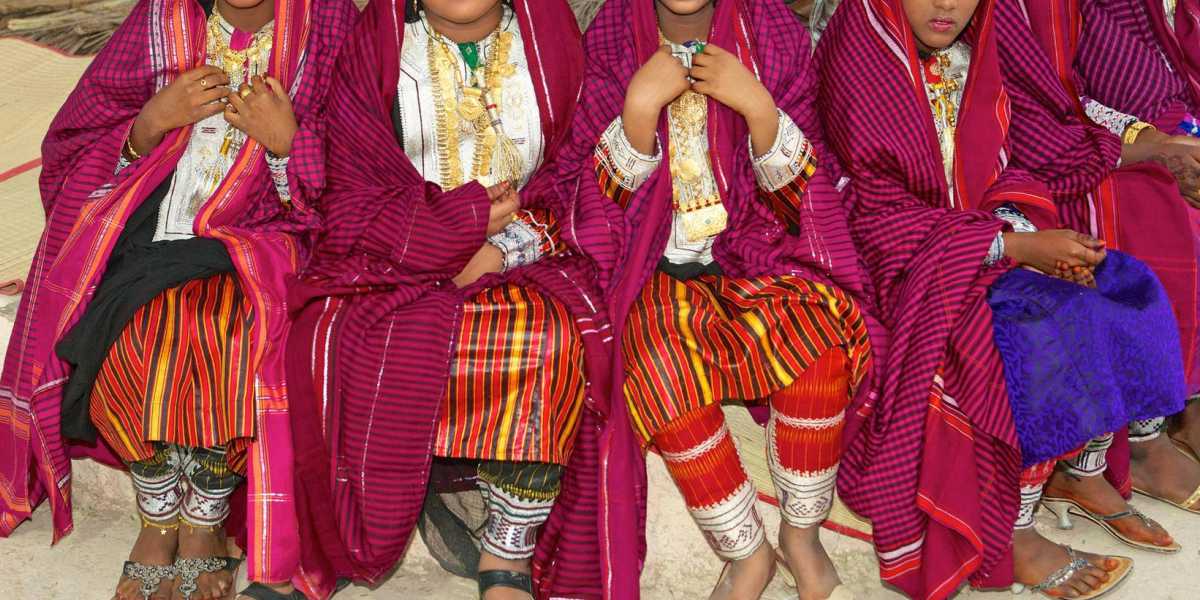 traditional omani attire from instaglobalvisa